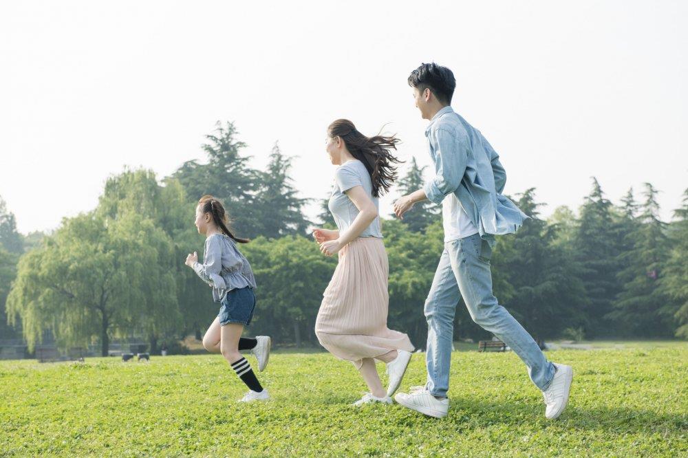 摄图网_500915219_banner_家庭亲子户外游玩（非企业商用）.jpg