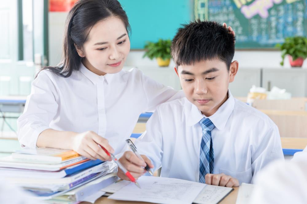 金芒果教育|一篇文章告诉你：关注青少年心理健康有多重要！